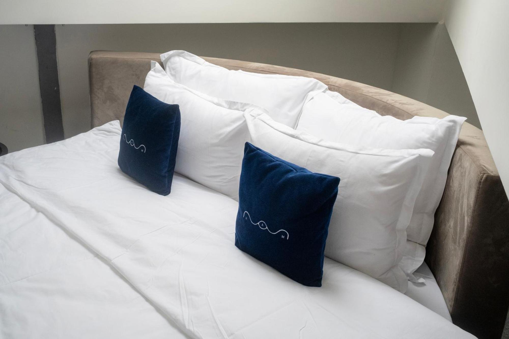 Nam Hotel Призрен Экстерьер фото