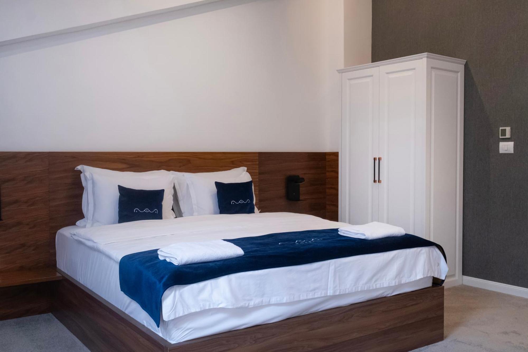 Nam Hotel Призрен Экстерьер фото