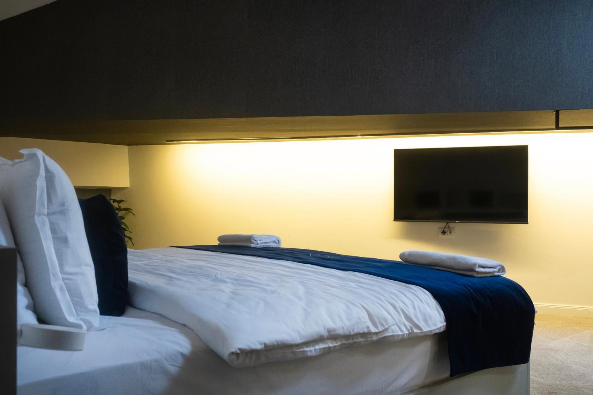 Nam Hotel Призрен Экстерьер фото